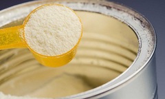 Bộ Y tế cảnh báo một số sản phẩm sữa nhập khẩu về Việt Nam nghi bị nhiễm khuẩn