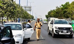 Những lỗi vi phạm dễ bị CSGT phạt khi đi chơi dịp lễ Tết bạn nên tránh