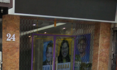 HN: Nha khoa Auris hoạt động “chui” thời gian dài, cơ quan chức năng có đang “ngoảnh mặt làm ngơ "?