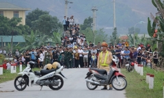 Hội chứng đám đông:  "Thói quen xấu xí " cần phải thay đổi?