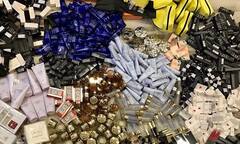 Hàng giả tung hoành trong cơn sốt mỹ phẩm  "mini size "