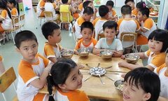 Tạm dừng việc cung cấp thực phẩm đối với Công ty An Việt