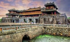 Những món ăn ngon bạn không cưỡng lại được khi đến với Cố đô Huế