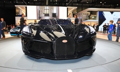 Bị đồn đoán là chủ nhân của siêu xe Bugatti 19 triệu USD, Cristiano Ronaldo nói gì?