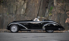 Alfa Romeo 80 năm tuổi nhận danh hiệu  "hoa hậu quý bà " trong làng xe cổ