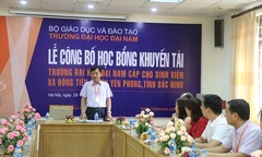 ĐH Đại Nam cấp 500 triệu đồng học bổng Khuyến tài cho SV xã Đông Tiến – Yên phong - Bắc Ninh