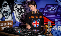 Nhờ 3 lời khuyên của mẹ, cậu bé 8 tuổi vượt lên thành CEO trẻ tuổi nhất nước Anh