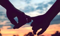 Yêu là khi biết rõ cả hai chẳng có gì hoàn hảo nhưng vẫn yêu