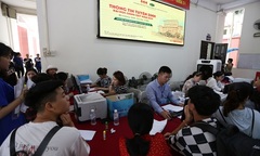 Rộn ràng không khí xét tuyển đại học chính quy, cao đẳng  tại Trường ĐH Kinh doanh và Công nghệ Hà Nội 