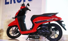 Cận cảnh xe ga Honda  "siêu đẹp " giá bán ra chỉ 32,5 triệu đồng