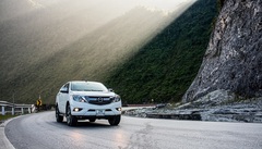 Mazda BT-50 có giá mới: giảm đến 60 triệu đồng 