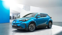 Ra mắt Toyota C-HR đẹp mê ly, giá hơn 500 triệu đồng