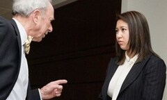 Bố chồng khoe khoang quá đà và sự xử lý tinh tế của con dâu khiến họ hàng nể phục