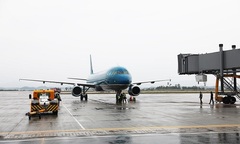 Chuyến bay đầu tiên từ Đà Nẵng cập Cảng hàng không quốc tế Vân Đồn 