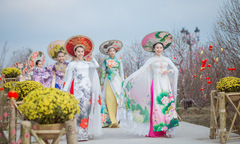 Tưng bừng hội xuân Vinhomes xuyên Tết 