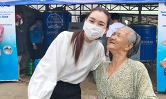 Á hậu Tường San trao tặng hệ thống lọc nước 350 triệu đồng ứng cứu hạn mặn miền Tây