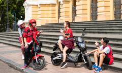 VinFast tặng 50.000 pin xe máy điện cho học sinh – chung tay “kiến tạo tương lai xanh” 