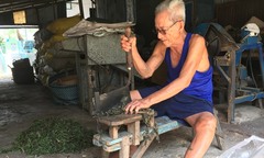 Cụ ông hơn 40 năm sưu tầm dược liệu chữa bệnh cho người nghèo