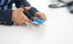 Cảnh báo các hình thức gian lận khoản vay & thẻ tín dụng