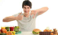 Lưu ý khi trị mụn bọc, mụn trứng cá cho nam giới tại nhà