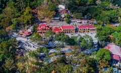 Sun World BaDen Mountain tổ chức đêm hội trăng rằm tưng bừng chưa từng có trên đỉnh núi Bà Đen