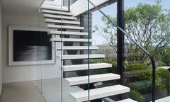 Độ dốc cầu thang hợp lý là bao nhiêu thì an toàn với gia đình bạn?