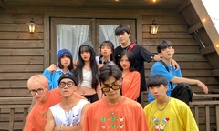 Biến hoá phong cách đa dạng với thời trang đường phố Uncover Official