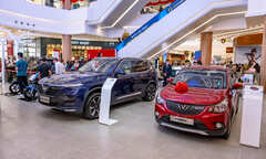 Bán hơn 30.000 xe chỉ sau 18 tháng: Nhờ đâu VinFast tăng trưởng thần kỳ?