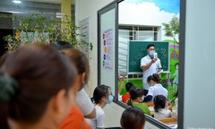 Ấm lòng lớp học  "Chắp cánh ước mơ " của những người thầy mang áo blouse trắng