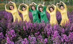 Thời trang thanh lịch  "quên tuổi " của  Yu Hee