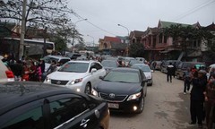 Ngắm dàn ca sỹ và xe khủng tại đám cưới “triệu đô”