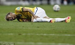Tin tức World Cup 2014: Neymar dính chấn thương, Sanchez lo sợ