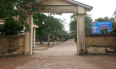 Vì thành tích, không biết chữ vẫn phải lên lớp