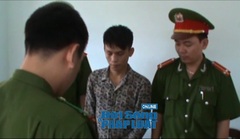 Di lý hung thủ 21 tuổi sát hại thiếu nữ về trại tạm giam