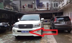 Trưởng BQL thừa nhận: Biết việc lái xe lắp biển số giả!