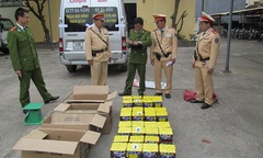 Gần 1,5 tạ pháo Trung Quốc bị bắt giữ trong đêm