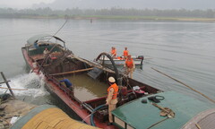 Tăng cường xử lý các phương tiện thủy khai thác cát sạn trái phép