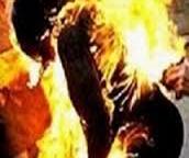 Cháu ngoại tẩm xăng đốt, bà nhập viện nguy kịch