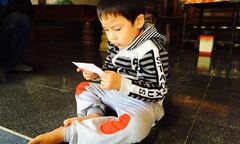 Video: Ngỡ ngàng trước khả năng đọc, đếm ngược của  "thần đồng " 4 tuổi