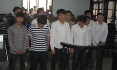 Nhóm côn đồ đánh hội đồng Phó giám đốc sở tại nhà riêng