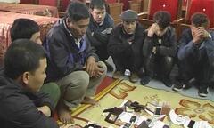 Triệt phá nhóm đối tượng đánh bạc tại đầm tôm lúc nửa đêm