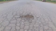 Vừa bàn giao, dự án đường gần trăm tỷ đã xuất hiện ổ gà, ổ voi