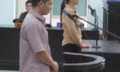 Hiếp dâm 2 con gái của bạn, “yêu râu xanh” lãnh 16 năm tù