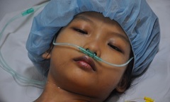 “Mẹ cho con về thì chết mất thôi, mẹ ơi !”