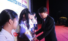 Tiên Hà: Hơn 46 triệu đồng tiếp bước cho em đến trường