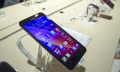 Zenfone 2 giá rẻ sắp có mặt trên thị trường Việt Nam