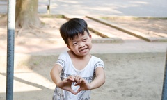 Cùng các em nhỏ khuyết tật nâng cánh những ước mơ