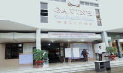 Video: Hiện trường vụ ném bom xăng khiến ga Vinh tê liệt