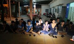 35 đối tượng dùng bom xăng giải quyết mâu thuẫn