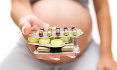 Uống thuốc khi mang thai và những hiểm họa khôn lường